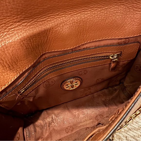 Tory Burch Brown Leather All T Crossbody Bag - Picture 6 of 11